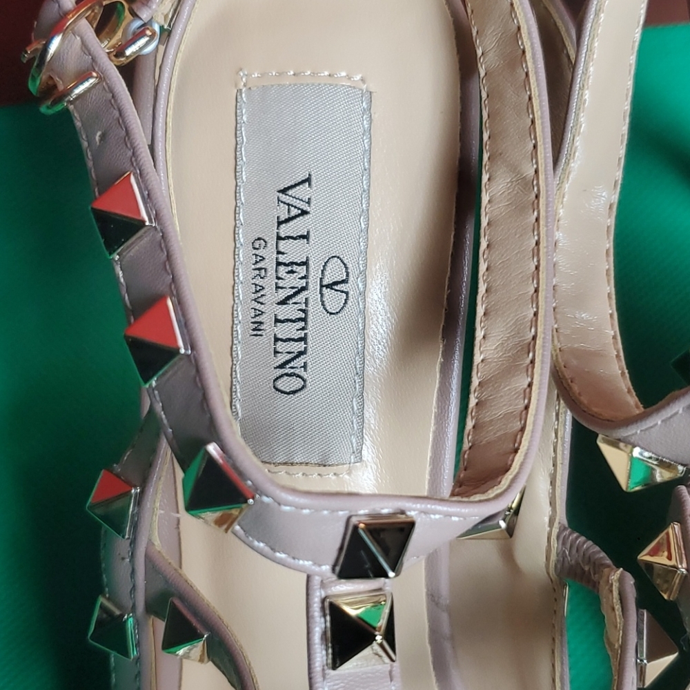 COPY - 💝 VALENTINO GARAVANI 💝 - Picture 7 of 13